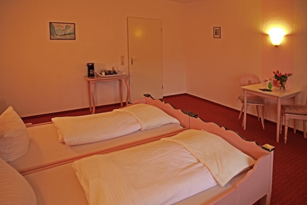 Hotel In Der Strassen Solingen Kültér fotó